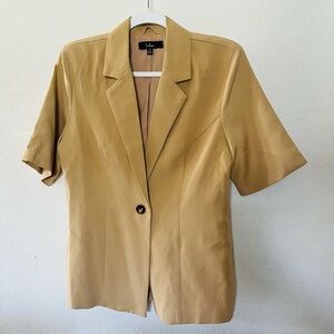 Lulu's Short-Sleeve Single-Button Blazer in Tan